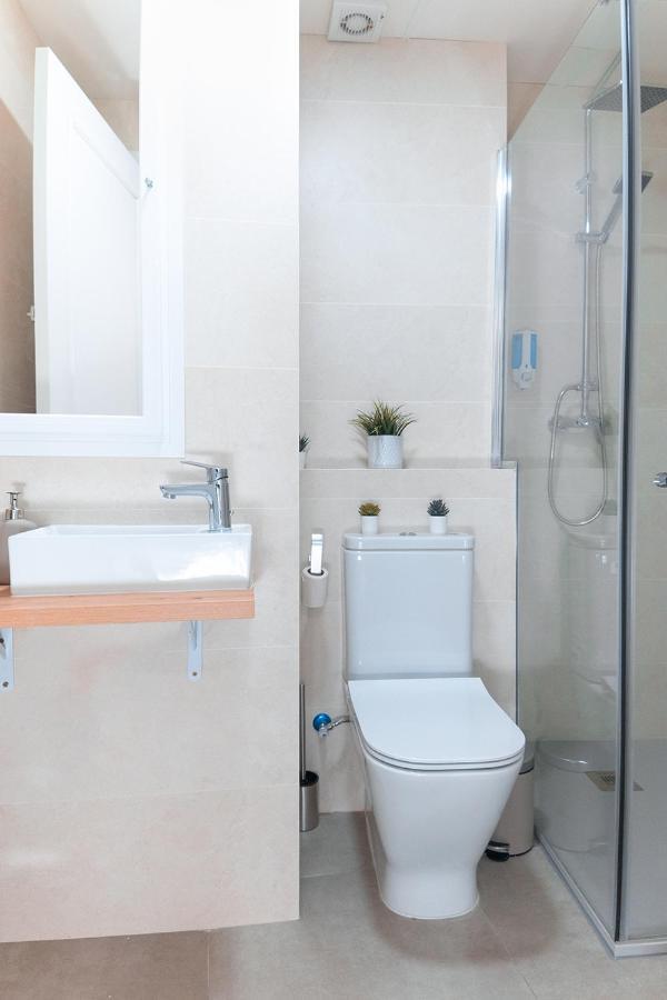 Downtown Apartment With Private Terrace & Jacuzzi Sevilla Eksteriør bilde